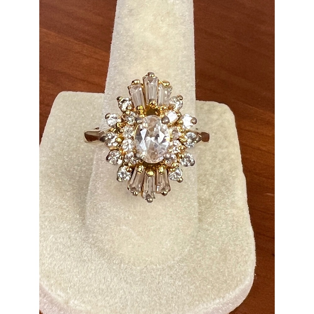 Vintage Gold Tone Oval Faux Diamond Ballerina Sunburst Cocktail Ring Size 7